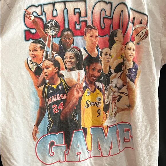 Game changers on a tee 🔥 Rep the WNBA legends in style Large - Picture 5 of 5